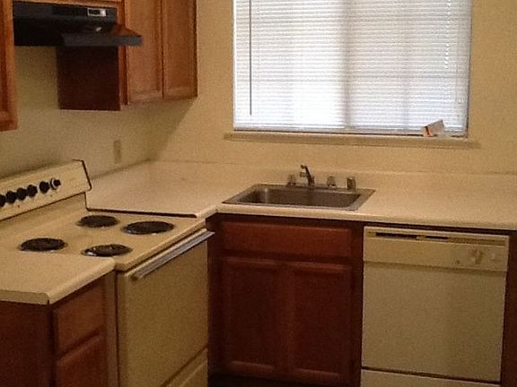 4th image of 1757 Richland Ave APT 25