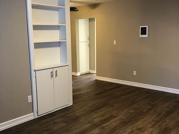 4th image of 4147 48th St APT 1