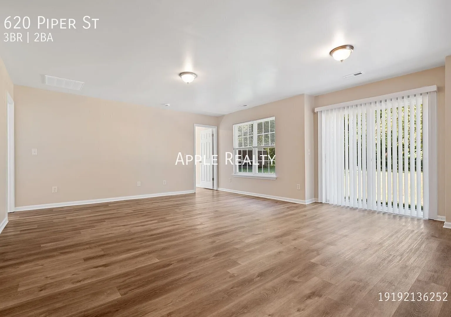 Great 3 bd / 2bth Home - Available Now — Photo 3