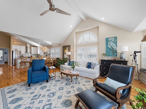 4th image of 3605 S Cini St #Sea