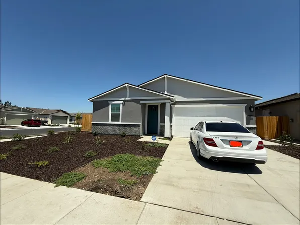 4040 W Babcock Ave, Visalia, CA 93291