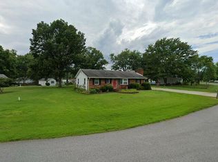 204 Cedar Ln, Edgewater, MD 21037