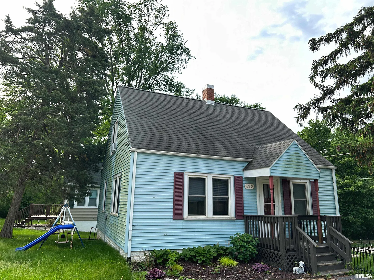 240 S Main St photo 1