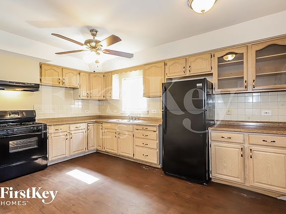 5th image of 6204 S Kildare Ave #1