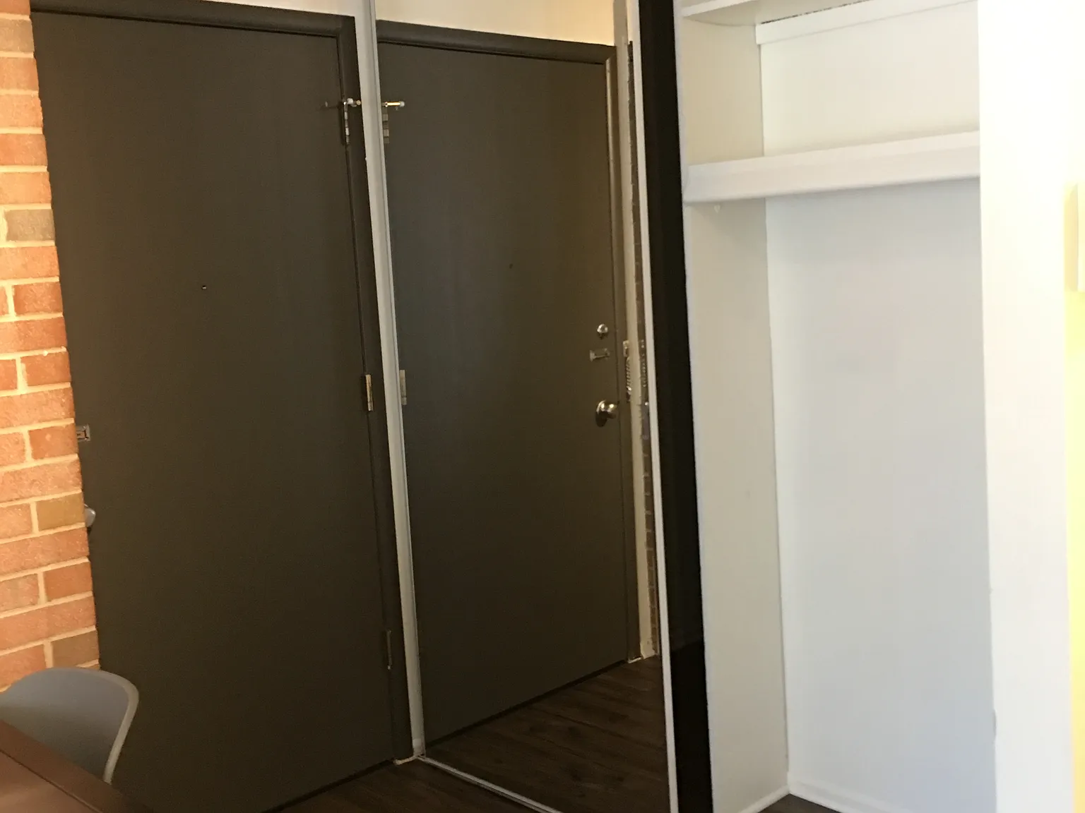 Studio, 520 sqft, $1,654 — Photo 2