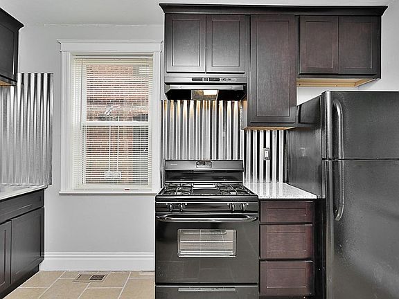 3rd image of 4944 Tholozan Ave #4944A