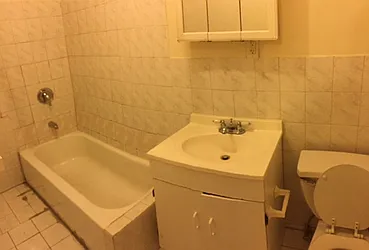 Rented by Roz Khan, LREB