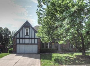 15845 W Beckett Ln, Olathe, KS 66062