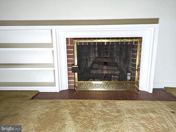 3rd image of 9307 E Parkhill Dr