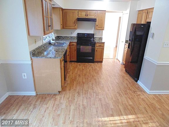 3rd image of 19207 Jamestown Dr