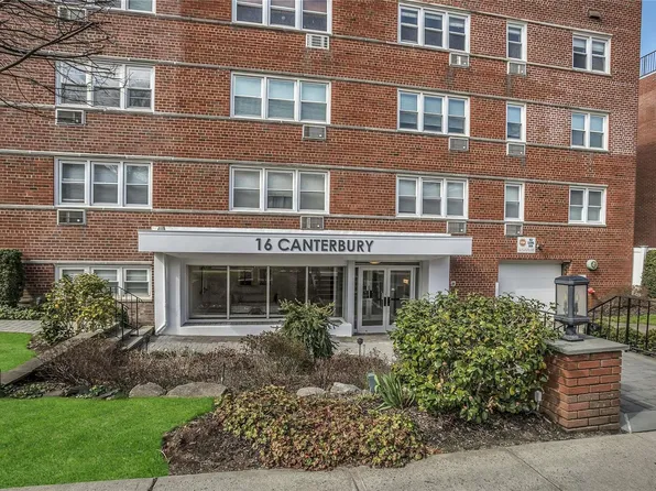 16 Canterbury Road #1C, Great Neck, NY 11021