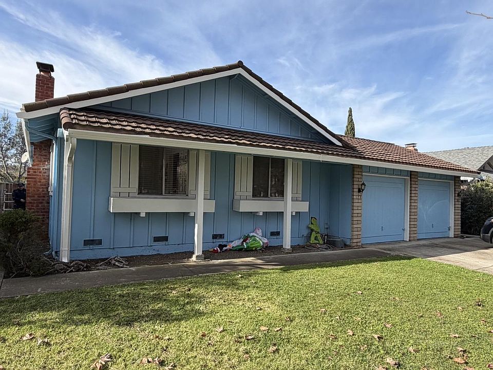 1st image of 989 Henderson Ave