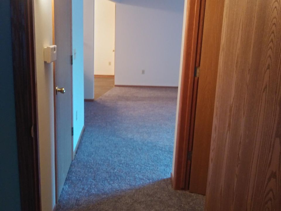 1st image of 130 W Oak Leaf Dr #20