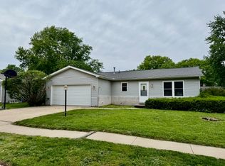 2302 Branch Rd, Champaign, IL 61821