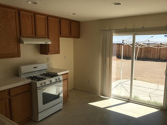 5th image of 13883 Brynwood St