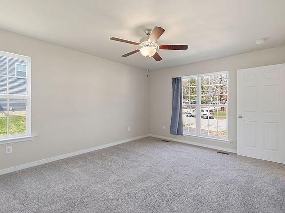 5th image of 7117 Carriage Pines Dr