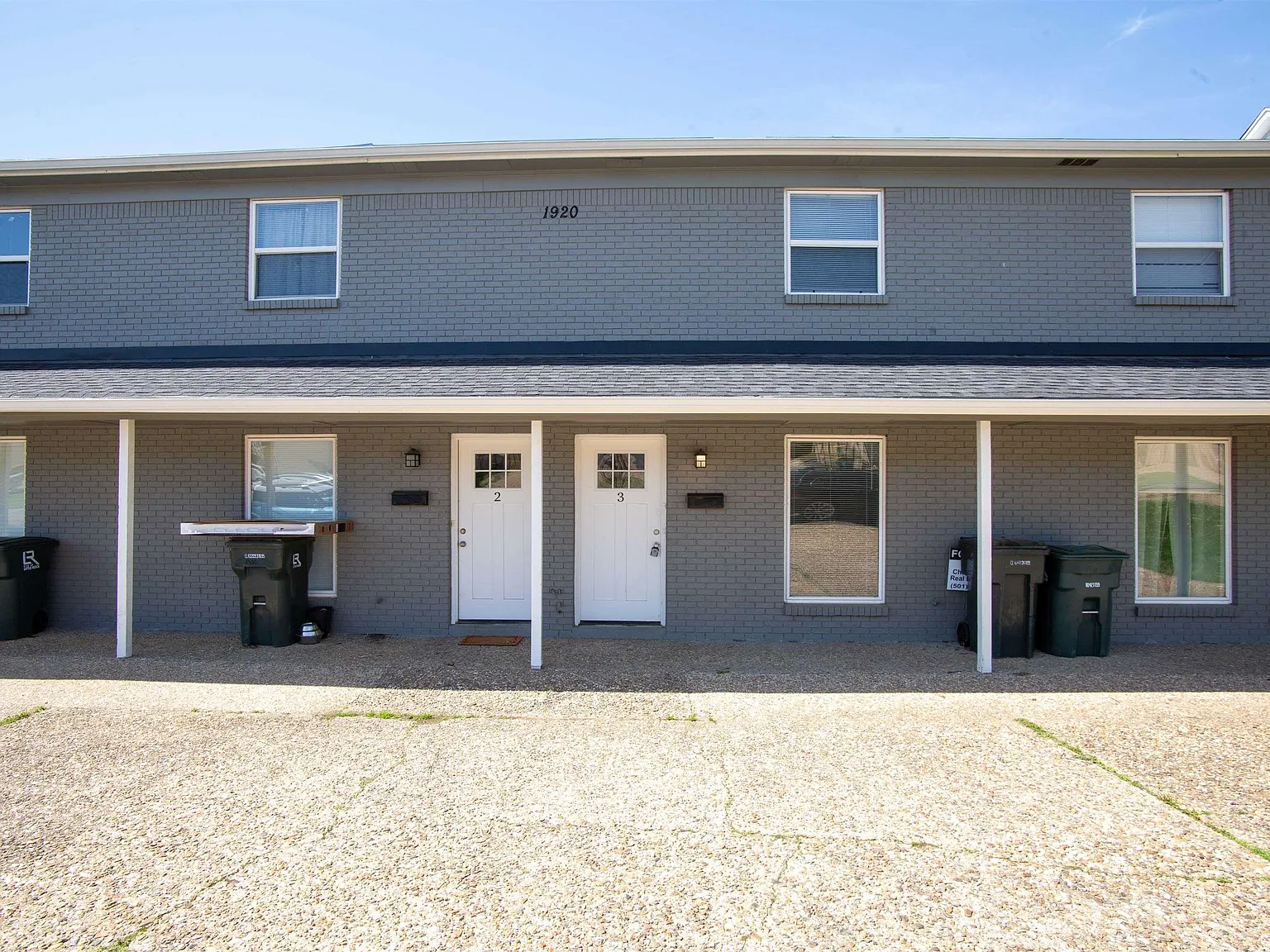 2 bed, 1.5 bath, 1100 sqft, $1,195 — Photo 2