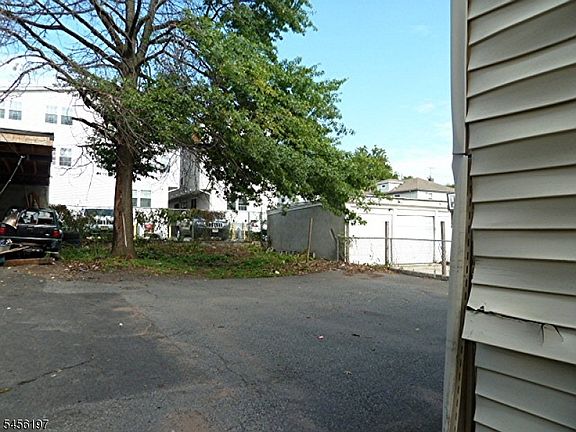 5th image of 390 NORTH 7TH STREET