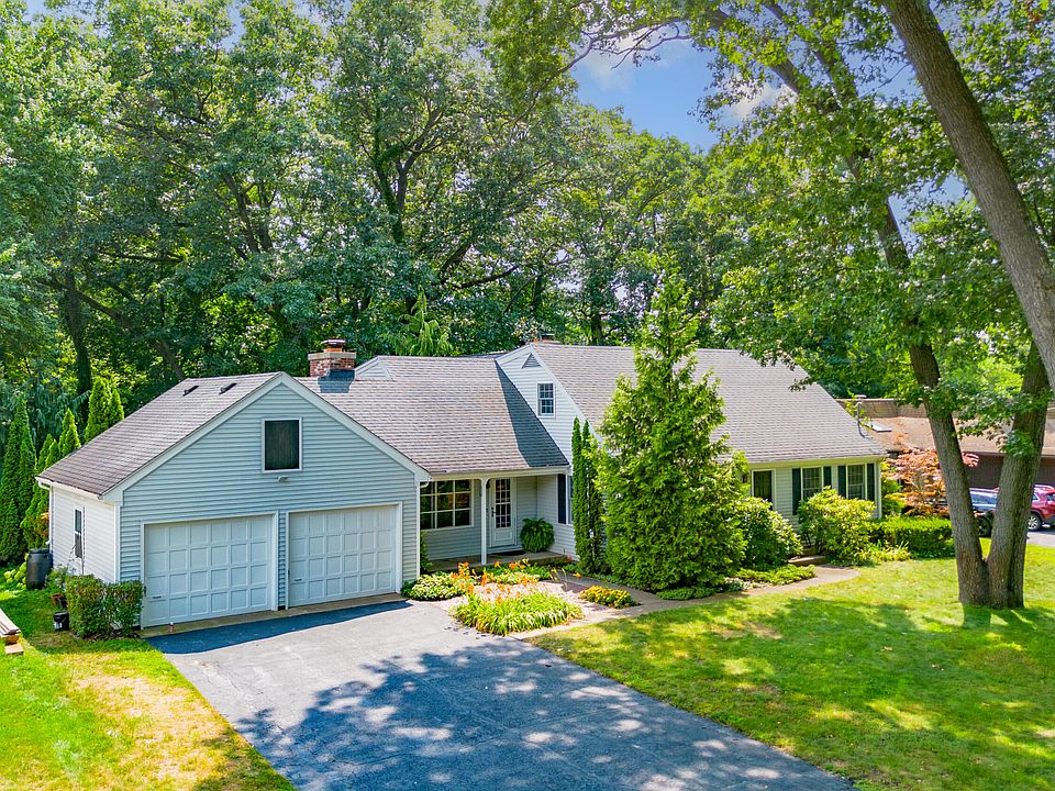 1st image of 8245 Heritage Dr