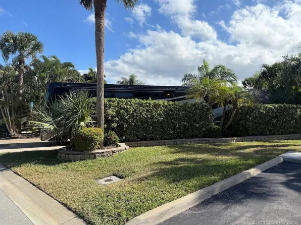 394 NW Boundary Dr, Port Saint Lucie, FL 34986