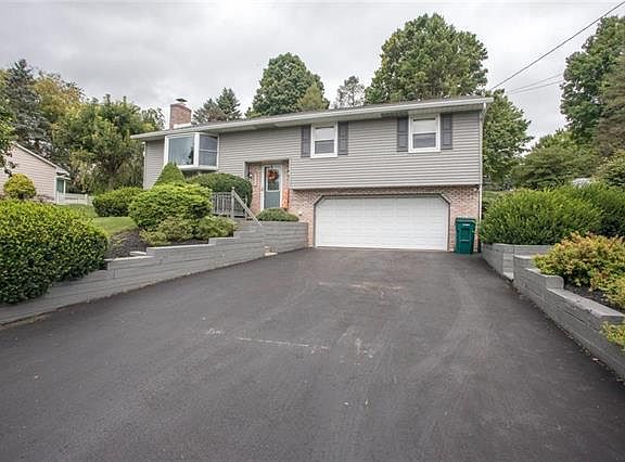 2nd image of 4049 Meadow Ave