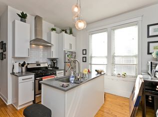 2146 W Iowa St APT 2R, Chicago, IL 60622