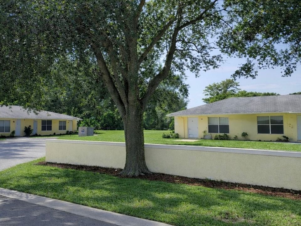 1st image of 951 King Orange Drive