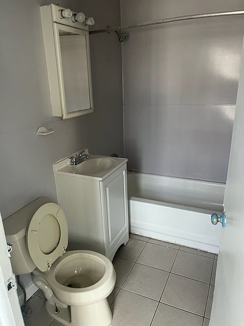 2nd image of 236 S Eaton St APT 2