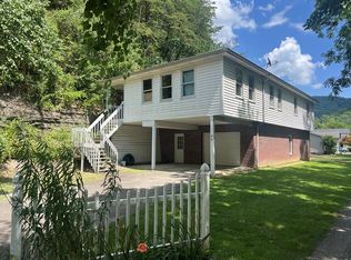 46 Bonnie Ln, Pikeville, KY 41501