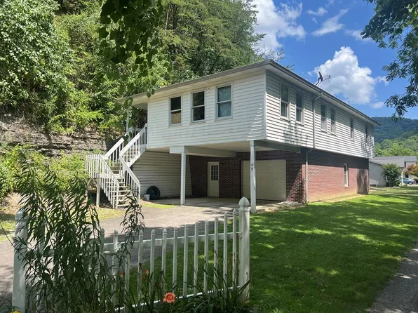 46 Bonnie Ln, Pikeville, KY 41501
