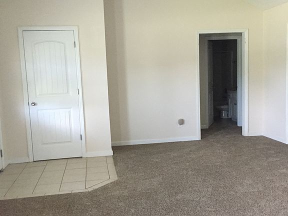 4th image of 23 Mary Carter Ln