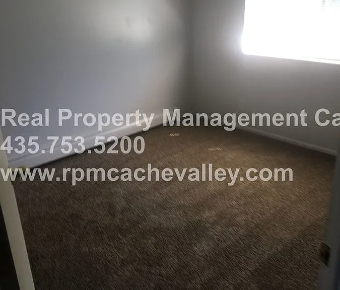 2662 N 370 E — Photo 14