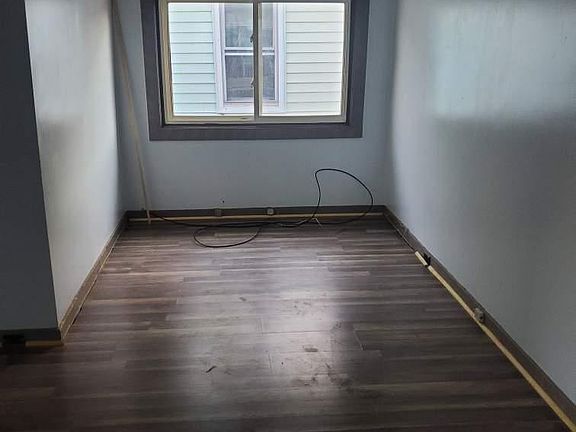 2nd image of 44 Heward Ave