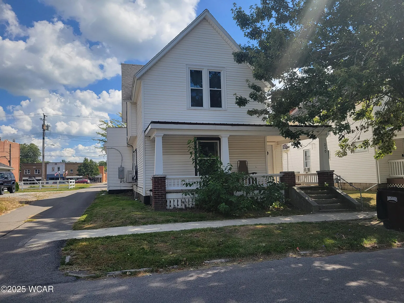 210 N Gilbert St photo 1