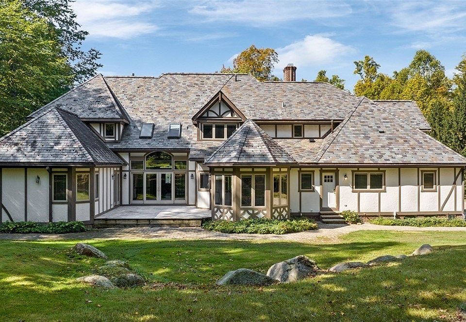 15885 Messenger Rd, Chagrin Falls, OH 44023 Zillow