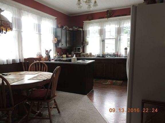 5th image of 306 E Main St