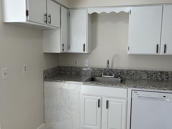 5th image of 6617 N Lee St Unit 6619
