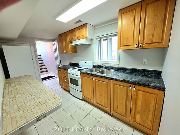 4th image of 4233 Greybrook Cres