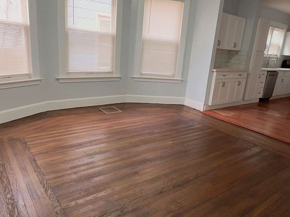 5th image of 380 Norton St #1