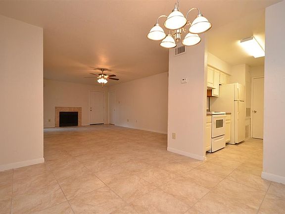 5th image of 9797 Leawood Blvd APT 901