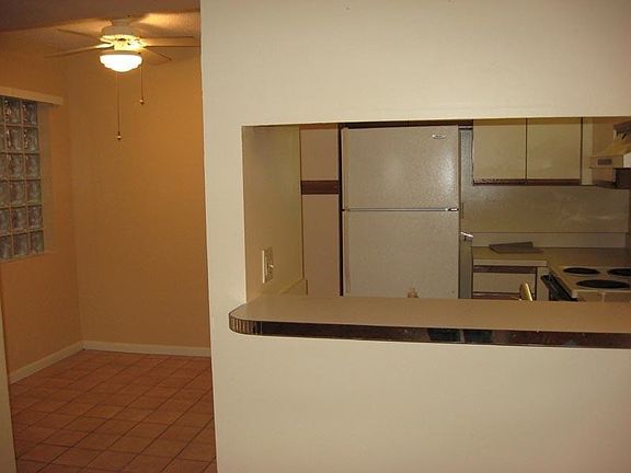 3rd image of 10631 NW 14th St APT 217