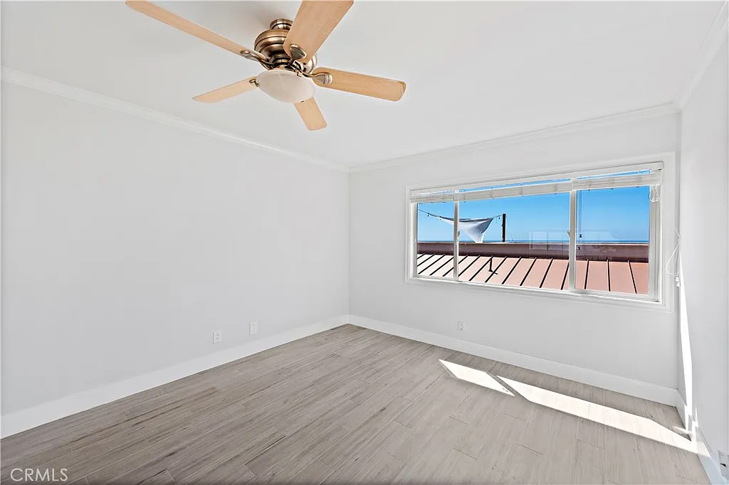 2 bed, 853 sqft, $4,650 — Photo 3