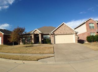 13049 Fencerow Rd, Fort Worth, TX 76244