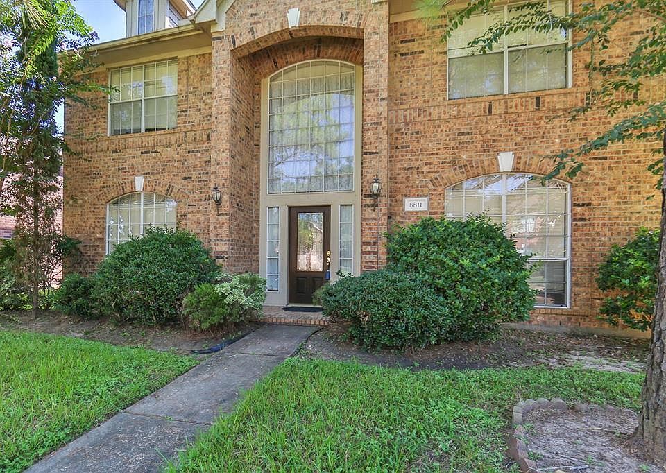 1st image of 8811 Earnestwood Dr