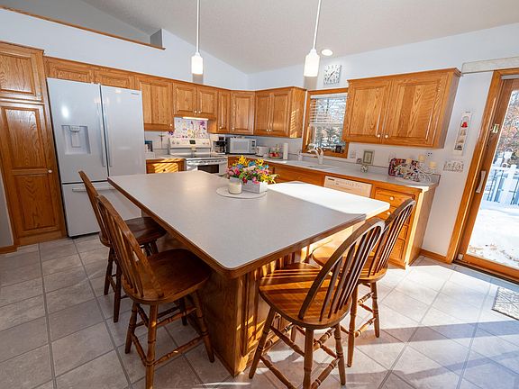 5th image of 14420 Cottage Grove Dr