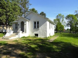 327 E Lincoln Ave, Tomahawk, WI 54487