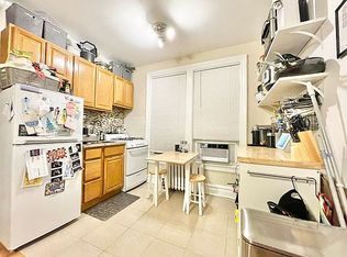 31-11 33rd St APT 2R, Astoria, NY 11106