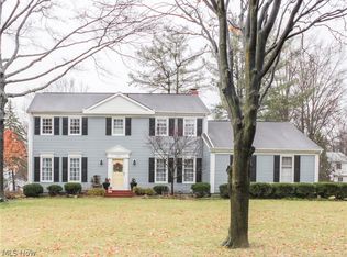 140 Clairhaven Dr, Hudson, OH 44236