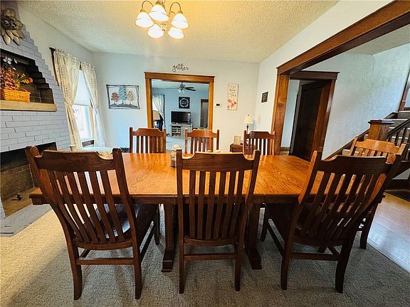 4th image of 304 Cypress Ave