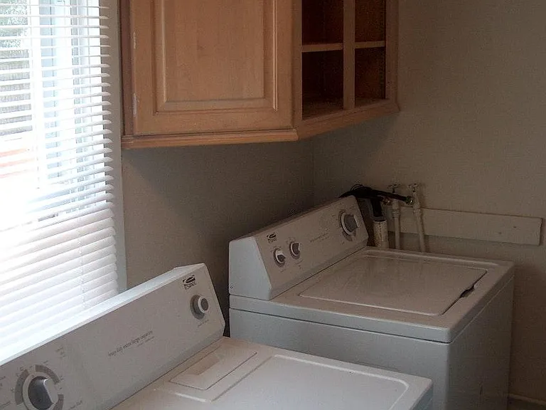 2045 W Packard Ave — Photo 13